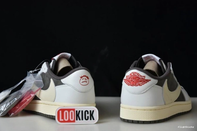 Reverse Mocha Travis x Jordan Scott Air DM7866-162 1 1115